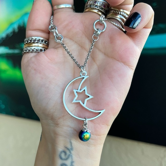 Set ! Moon stars iridescent black green beads necklace + matching earrings boho - Picture 10 of 12